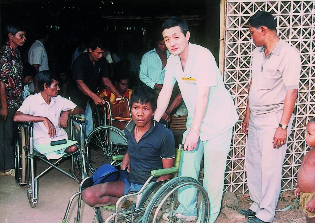 1989 Delivering 200 wheelchairs from Japanese disabilities to Cambodian disabilities refugees