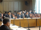 財政金融委員会で日銀黒田総裁への質疑