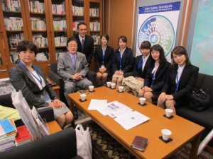 ODA特別委員会参考人の山田肖子氏と、野田真里氏が国会事務所に来訪して下さいました