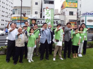 田城郁候補が、水戸駅前で街頭演説を行い、一緒に街頭演説を行いました